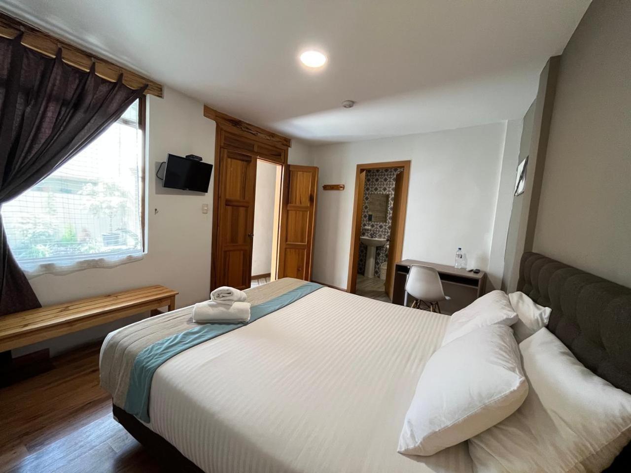 San Rocke House Hotel 쿠엔카 외부 사진